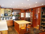 Main Cottage - Very Well Appointed Gourmet Kitchen